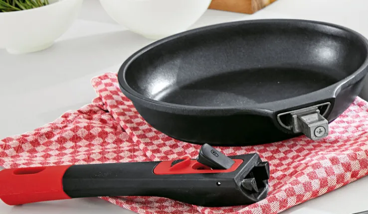 bongusto Bratpfanne mit Abnehmbarem Griff 20 cm schwarz/ rot