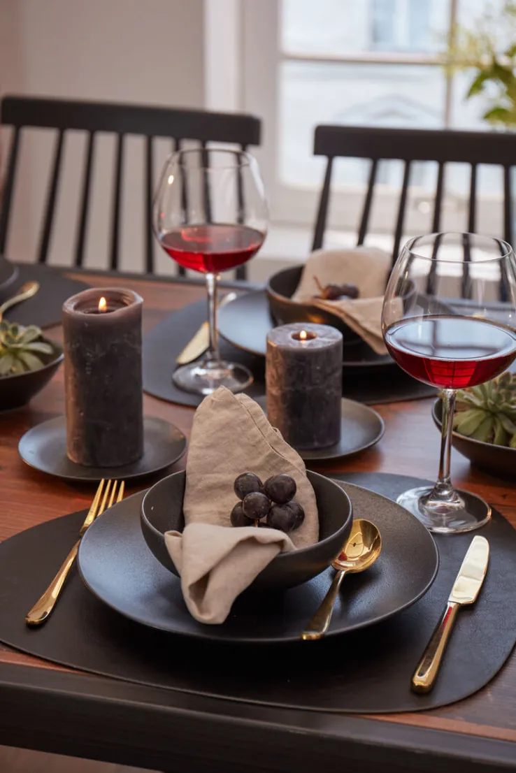 MAXWELL & WILLIAMS Platte CAVIAR BLACK 35 cm schwarz